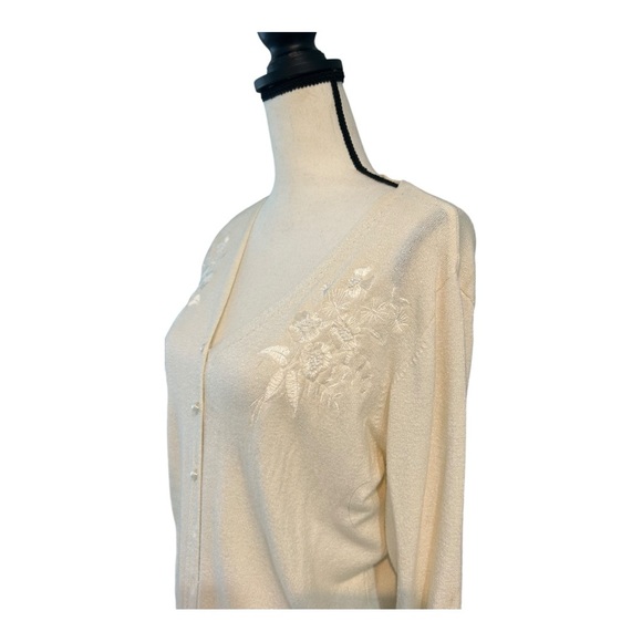 LAST DAY Ivory with Pearl Buttons and Embroidery Tone on Tone Cardigan Medium - Picture 5 of 9